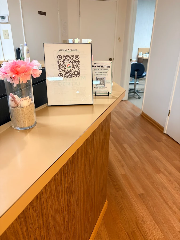 Newsham Dental, Dentist in Rialto front desk